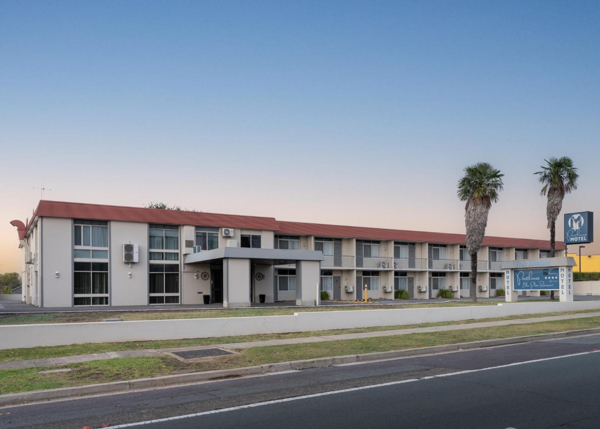 גולבורן Posthouse Motor Lodge מראה חיצוני תמונה