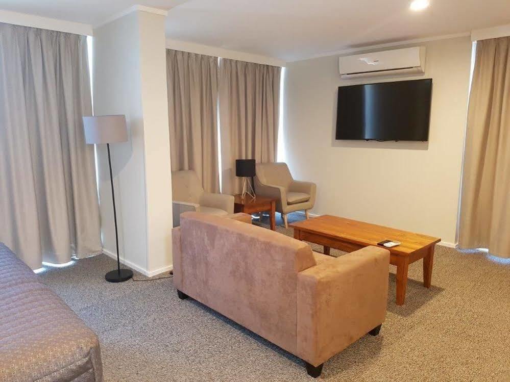 גולבורן Posthouse Motor Lodge מראה חיצוני תמונה